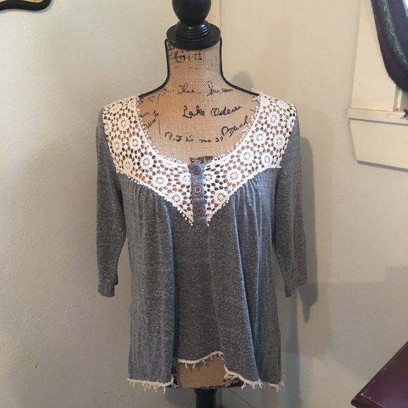 Umgee Tops - Umgee crochet high low top